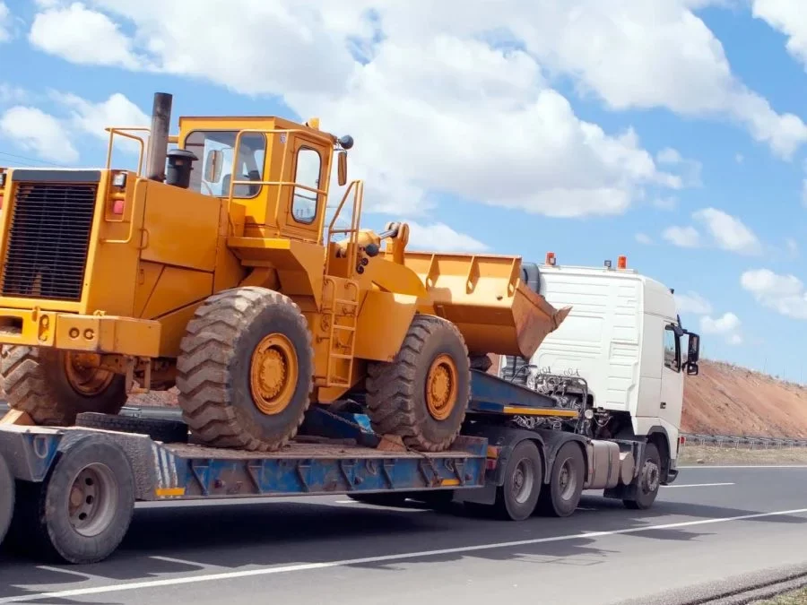 Need Materials Moved? Here’s Why Contractors in PA Rely on Local Hauling Services